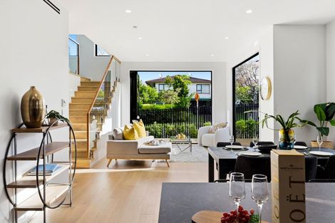 Photo of property in 23b Sorrel Crescent, Bucklands Beach, Auckland, 2012