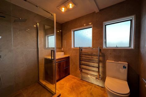 Photo of property in 2/69 Simon Ellice Drive, Bayview, Auckland, 0629