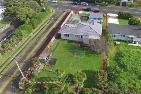 Photo of property in 57 Mcleod Road, Te Atatu South, Auckland, 0610