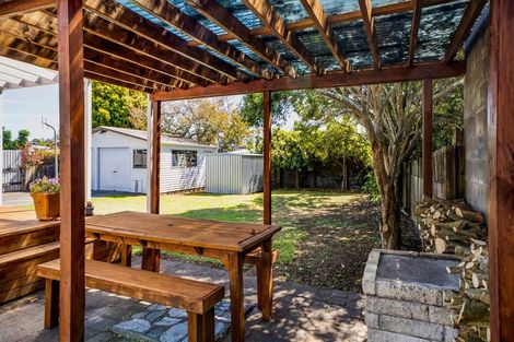 Photo of property in 33 Woodleigh Street, Frankleigh Park, New Plymouth, 4310