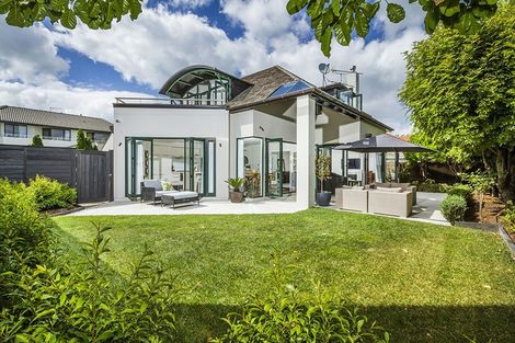 Photo of property in 2/16 Clifton Road, Hauraki, Auckland, 0622