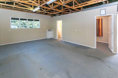 Photo of property in 68 Watt Street, Coromandel, 3506