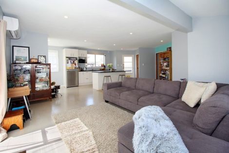 Photo of property in 120 Hillcrest Road, Papatoetoe, Auckland, 2025