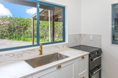 Photo of property in 35 Michelle Lane, Hahei, Whitianga, 3591