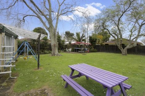 Photo of property in 13 Sharivari Place, Conifer Grove, Takanini, 2112