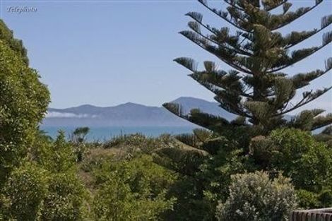 Photo of property in 40 Aperahama Street, Paekakariki, 5034