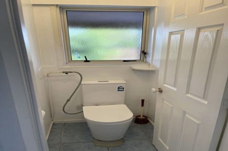 Photo of property in 56 Prince Regent Drive, Half Moon Bay, Auckland, 2012