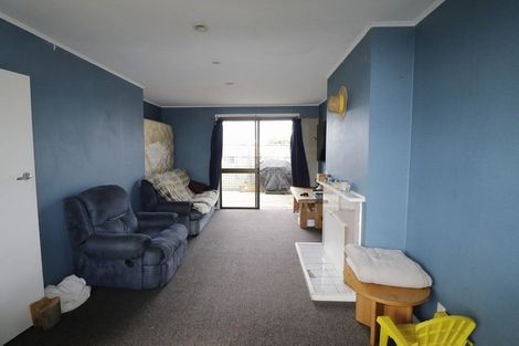 Photo of property in 12 Matipo Street, Castlecliff, Whanganui, 4501