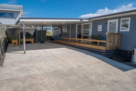Photo of property in 5 Eagles Way, Cable Bay, 0420