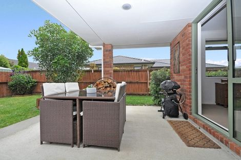 Photo of property in 26 Ripple Grove, Waiuku, 2123