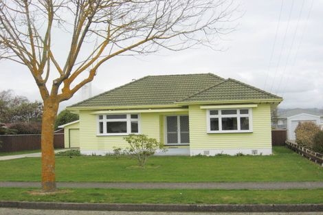 Photo of property in 40 Princes Street, Levin, 5510