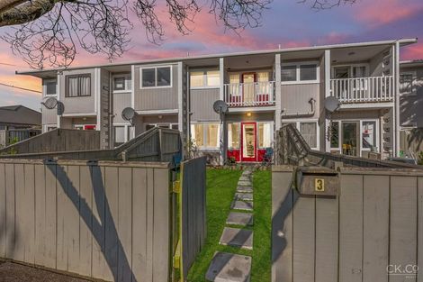 Photo of property in 3/6-8 Keys Street, Elderslea, Upper Hutt, 5018