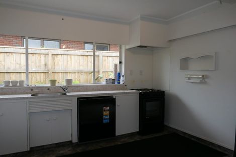 Photo of property in 11 Walton Avenue, Waikanae, 5036