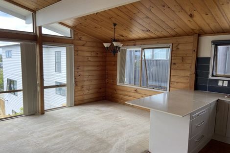 Photo of property in 40 Grenada Avenue, Forrest Hill, Auckland, 0620