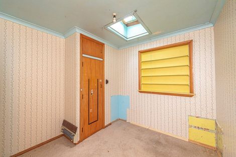 Photo of property in 15 Matai Street, Castlecliff, Whanganui, 4501