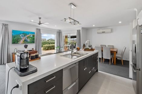 Photo of property in 43 Abby Close, Pukekohe, 2120