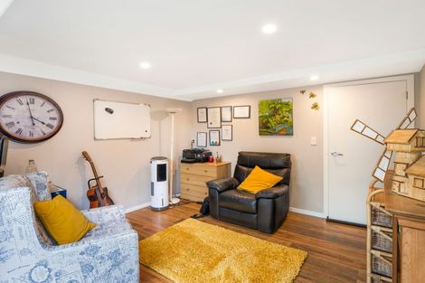 Photo of property in 31 Brassey Road, Saint Johns Hill, Whanganui, 4500