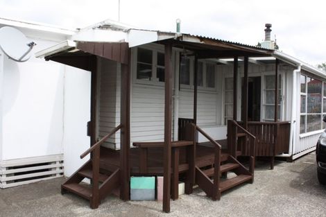 Photo of property in 10 Holmes Avenue, Otangarei, Whangarei, 0112