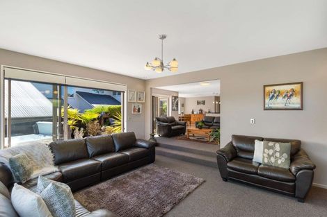 Photo of property in 20 Titirangi Crescent, Parklands, Christchurch, 8083