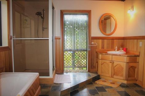 Photo of property in 72 Derbyshire Lane, Karaka, Papakura, 2580