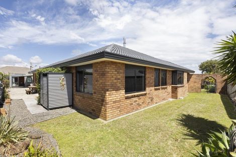 Photo of property in 8 Fuchsia Place, Mount Maunganui, 3116