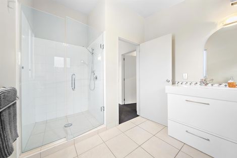 Photo of property in 31a Kings Drive, Wanaka, 9305