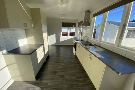 Photo of property in 17 White Street, Taradale, Napier, 4112