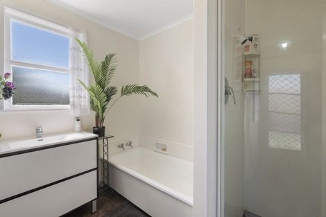 Photo of property in 17 Marlborough Street, Levin, 5510