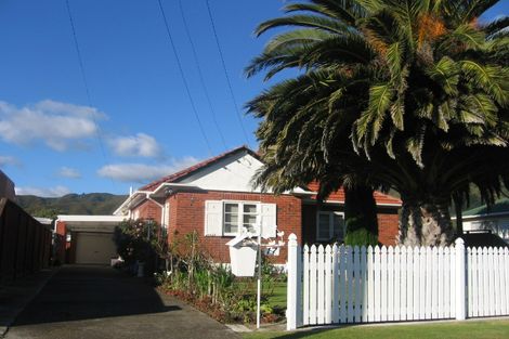 Photo of property in 17 Vincent Street, Waterloo, Lower Hutt, 5011