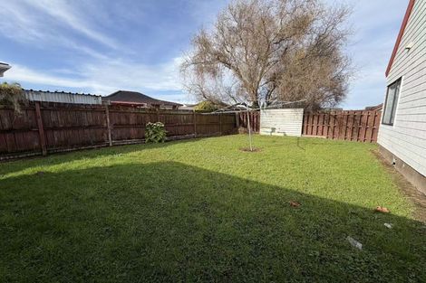 Photo of property in 50 Aviemore Drive, Highland Park, Auckland, 2010