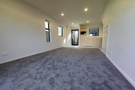 Photo of property in 4/10 Fathom Place, Te Atatu Peninsula, Auckland, 0610