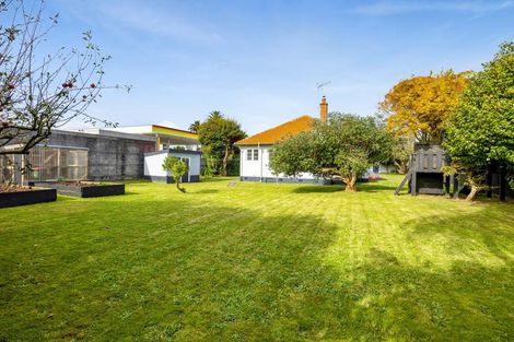 Photo of property in 230 South Road, Hawera, 4610