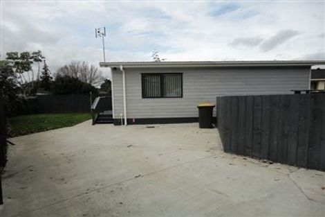 Photo of property in 14 Joshua Place, Weymouth, Auckland, 2103