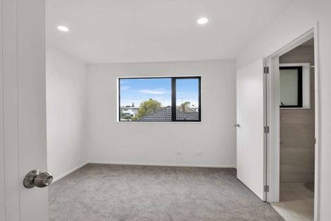Photo of property in 3/25 Parkinson Avenue, Wesley, Auckland, 1041