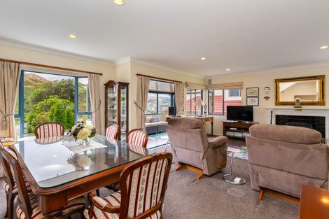 Photo of property in 10 Huxley Grove, Churton Park, Wellington, 6037