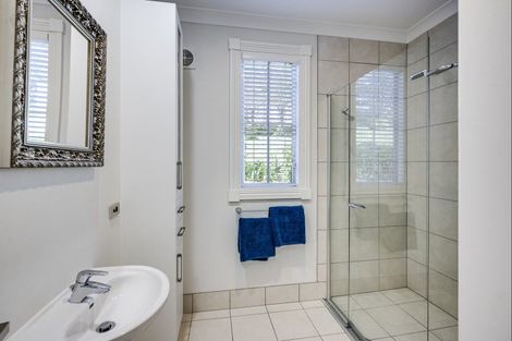 Photo of property in 22 Burbury Ridge, Havelock North, 4130