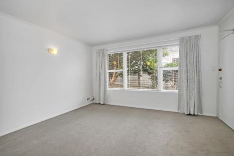 Photo of property in 231a Point Chevalier Road, Point Chevalier, Auckland, 1022