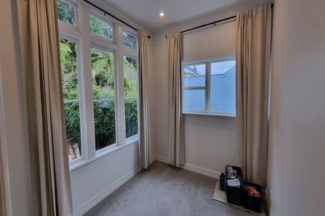 Photo of property in 131 Kelburn Parade, Kelburn, Wellington, 6012