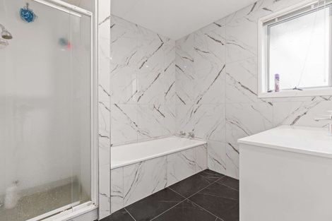 Photo of property in 4 Luxor Place, Pomare, Rotorua, 3015