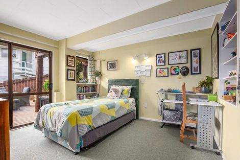 Photo of property in 24 The Sounding, Whitby, Porirua, 5024