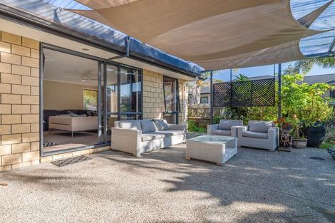 Photo of property in 45b Springs Road, Parakai, 0830