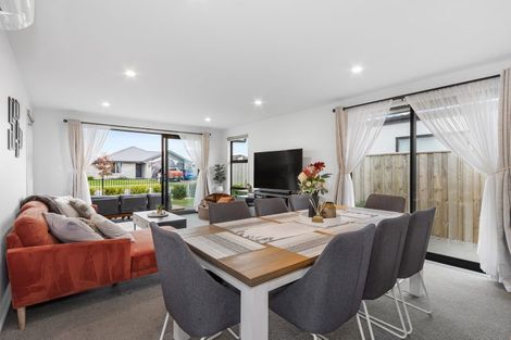 Photo of property in 15 Burrow Street, Rolleston, 7614