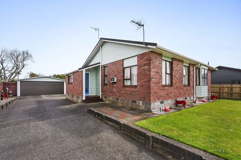 Photo of property in 12 Dunn Street, Egmont Village, 4372