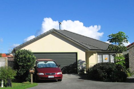 Photo of property in 23 Espalier Drive, Henderson, Auckland, 0612