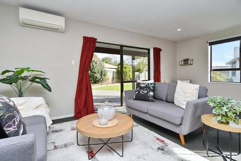 Photo of property in 31 Tyrone Street, Belfast, Christchurch, 8051