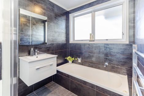 Photo of property in 50 Bernard Street, Chedworth, Hamilton, 3210