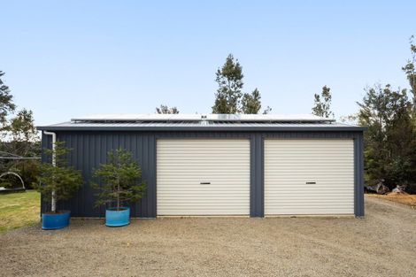 Photo of property in 58 Takingawairua Road, Kaimarama, Whitianga, 3591