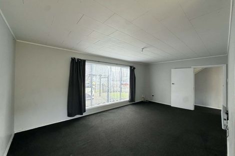 Photo of property in 22 Cook Street, Marfell, New Plymouth, 4310
