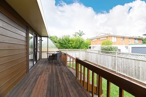 Photo of property in 2/22 Woodbridge Lane, Milford, Auckland, 0620
