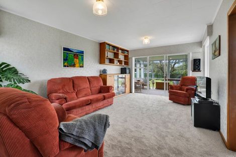 Photo of property in 6 Graham Street, Eltham, 4322